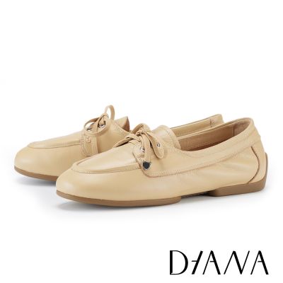DIANA 嚴選牛皮蝴蝶結綁帶樂福鞋 黃色