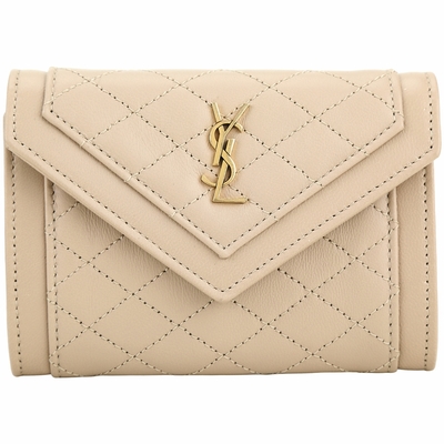 YSL Saint Laurent聖羅蘭 Gaby 衍縫小羊皮信封卡片夾 零錢包 YSL Saint Laurent聖羅蘭 Gaby 衍縫小羊皮信封卡片夾 零錢包,綠色系設計,帶有經典菱格紋路,外層為高質感小羊皮,內層為織布與皮革組合,提供4個內部夾層,釦式開口,適合日常攜帶與搭配。商品為全新狀態,附原廠防塵袋、原廠紙盒及專櫃購證影本,為歐洲商品,產地為義大利。