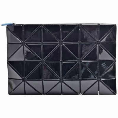 ISSEY MIYAKE 三宅一生BAOBAO亮面幾何方格手拿包(黑色)