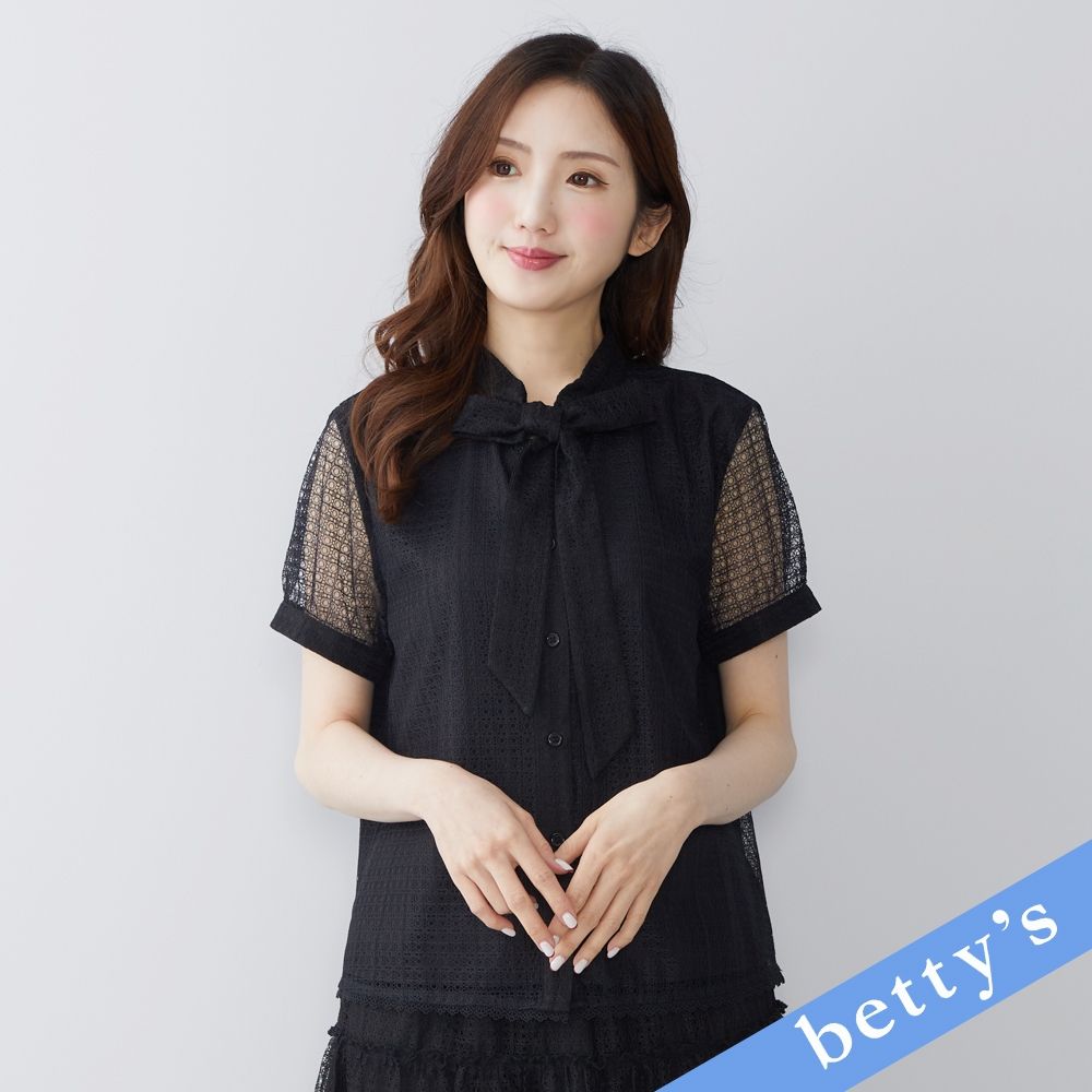 betty’s貝蒂思　洞洞蕾絲領口綁帶短袖襯衫(黑色) (黑色)