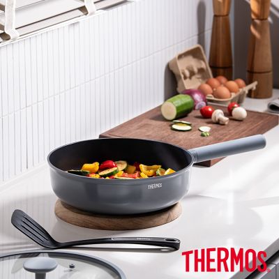 THERMOS膳魔師鈦強化不沾鍋單柄附蓋深煎鍋28cm(TMP-F28D-DGY)