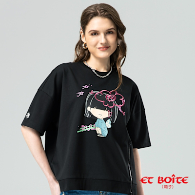 ET BOîTE 箱子 BLUE WAY – LIZ下襬拉鍊七分袖印花TEE(黑)