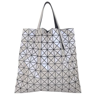 ISSEY MIYAKE 三宅一生 BAOBAO 珍珠米灰色三角格10x10肩背/手提包