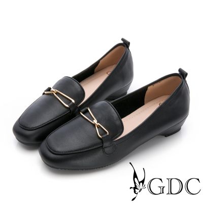 GDC-8字型三角環釦飾牛皮內增高平底樂福鞋-黑