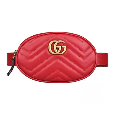 GUCCI古馳經典Marmont系列仿舊金色LOGO山字車紋牛皮拉鍊手拿包，為女性設計的時尚腰包與斜揹包，提供75、85、95三種尺寸選擇，外層為高質感牛皮，內層為麂皮，附原廠防塵袋，適合日常出勤與休閒場合，展現優雅與個性風格。