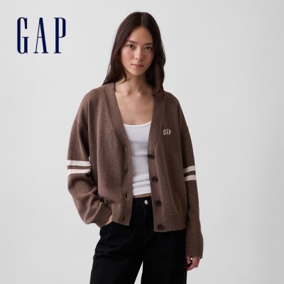 【GAP】100%純棉加大版Gap Logo開襟針織衫-冷調棕(910612)