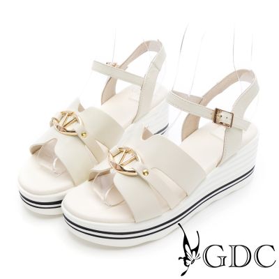 GDC-歐系低調小金飾釦楔型厚底涼鞋-米白