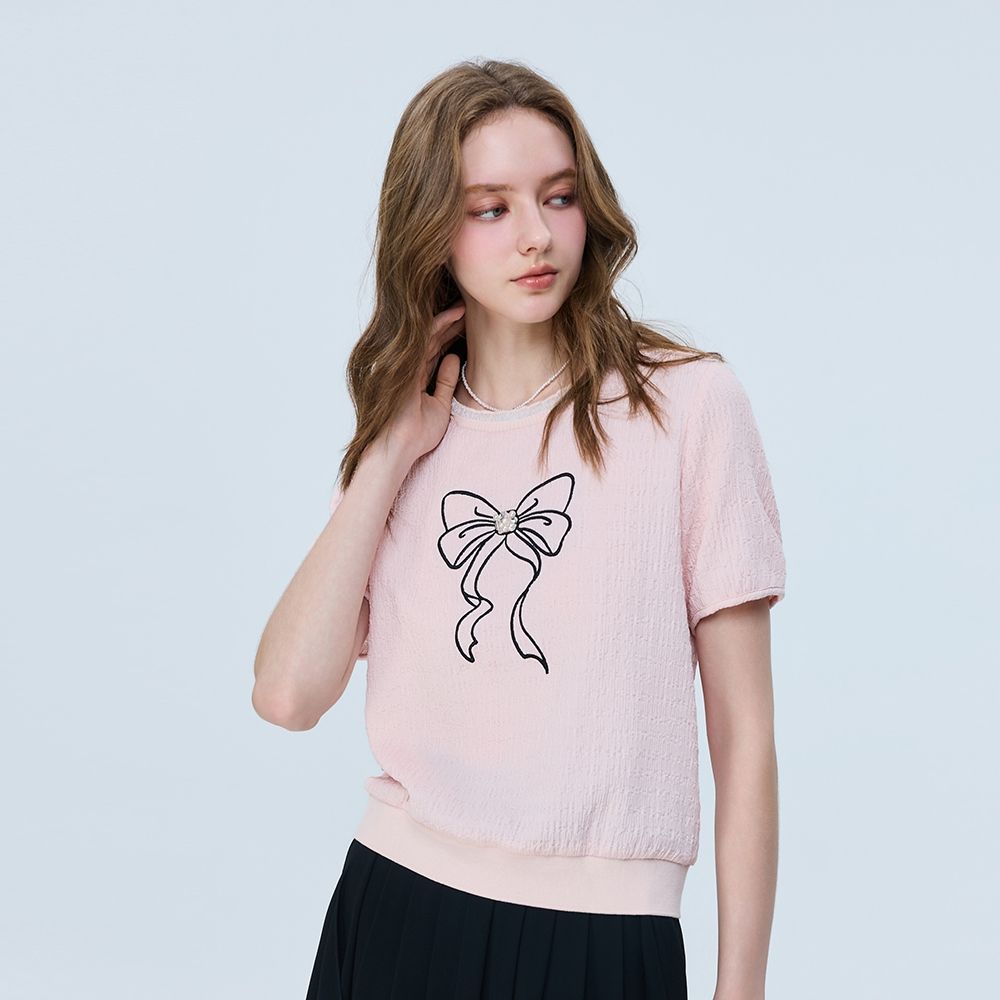 ILEY伊蕾 甜美蝴蝶結刺繡皺皺上衣(粉；M-XL) (粉)