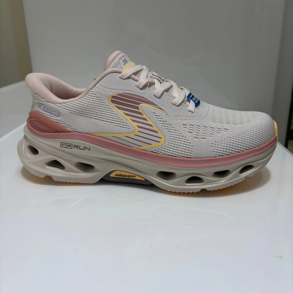 609-SKECHERS女跑鞋 足弓 瞬穿寬楦 GO RUN MAX CUSHIONING GLIDE-STEP ARCH FIT(129850WLTPK)