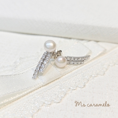 【焦糖小姐 Ms caramelo】 925純鍍K白 弧線滿鑽淡水珍珠耳環