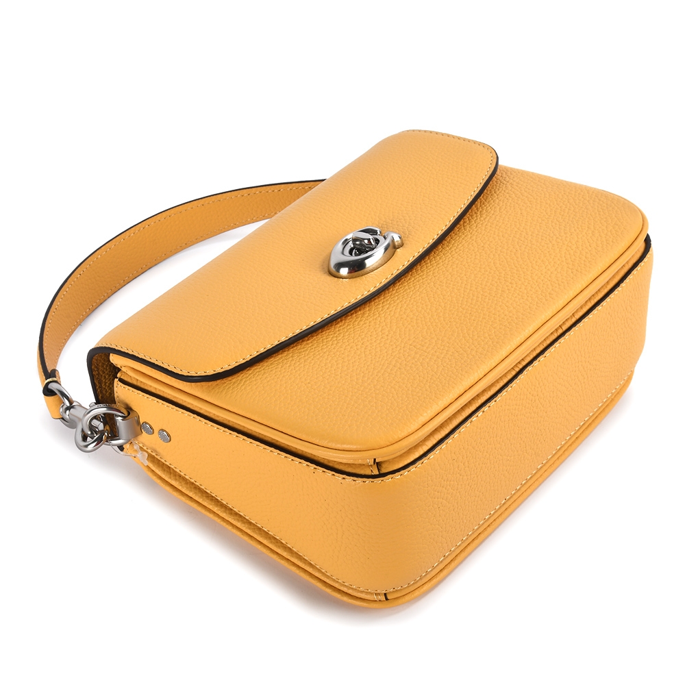 Cassie Crossbody Bag Coach Cassie Yellow COACH CASSIE 19 質感荔枝