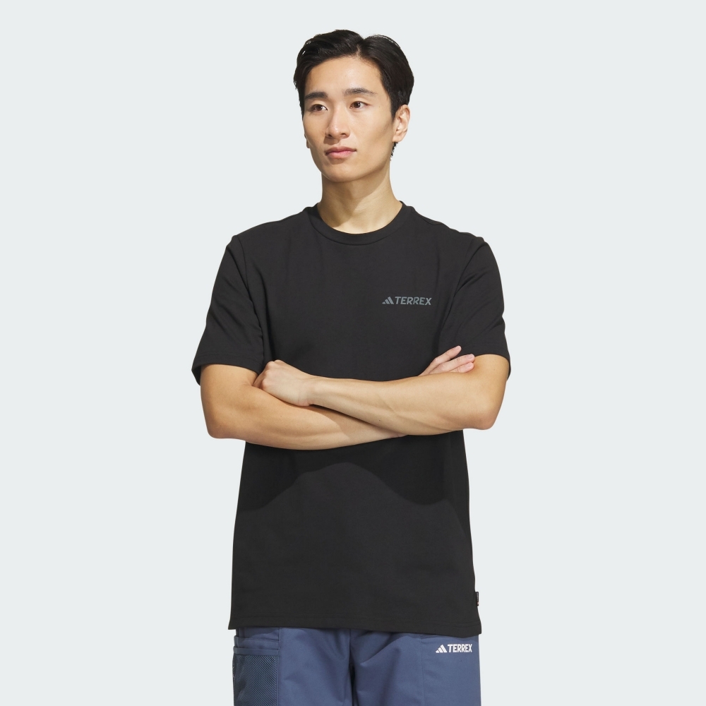 adidas 愛迪達 上衣 男款 短袖上衣 運動 TX GFX SS T 230 黑 IS0282