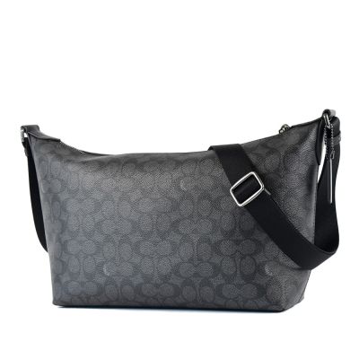 COACH 中性款 Finn 緹花LOGO防刮拉鍊斜背包-灰黑