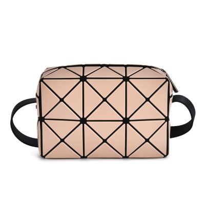 ISSEY MIYAKE 三宅一生BAOBAO CUBOID 2x3霧面方格迷你長方體斜背包-米色