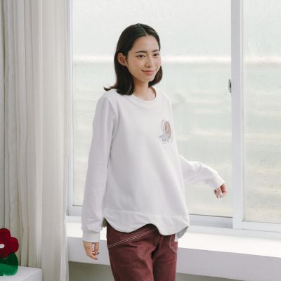 【Dailo】飛鼠刺繡雲朵下擺衛衣棉T 白 綠 黃