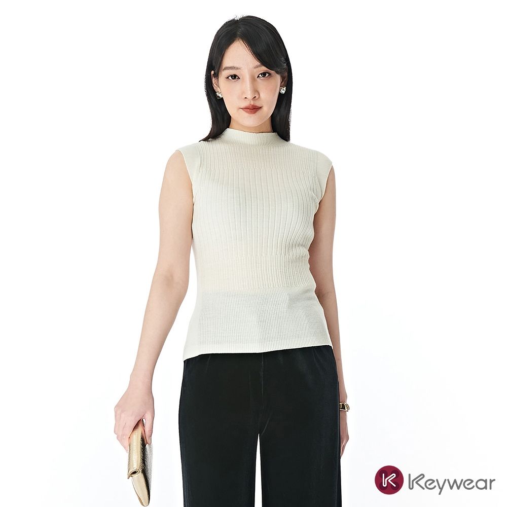 KeyWear奇威名品 高領簡約無袖針織上衣(共3色)-淺米色