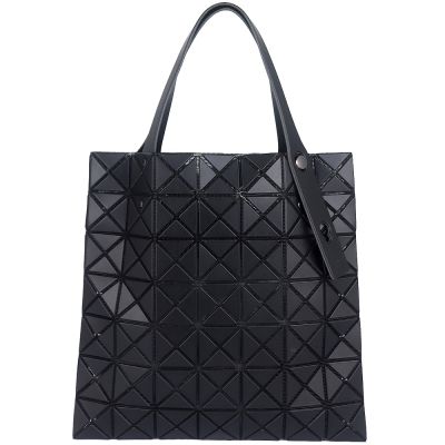 ISSEY MIYAKE 三宅一生 BAOBAO 黑色皮質三角格7x7肩背/手提包