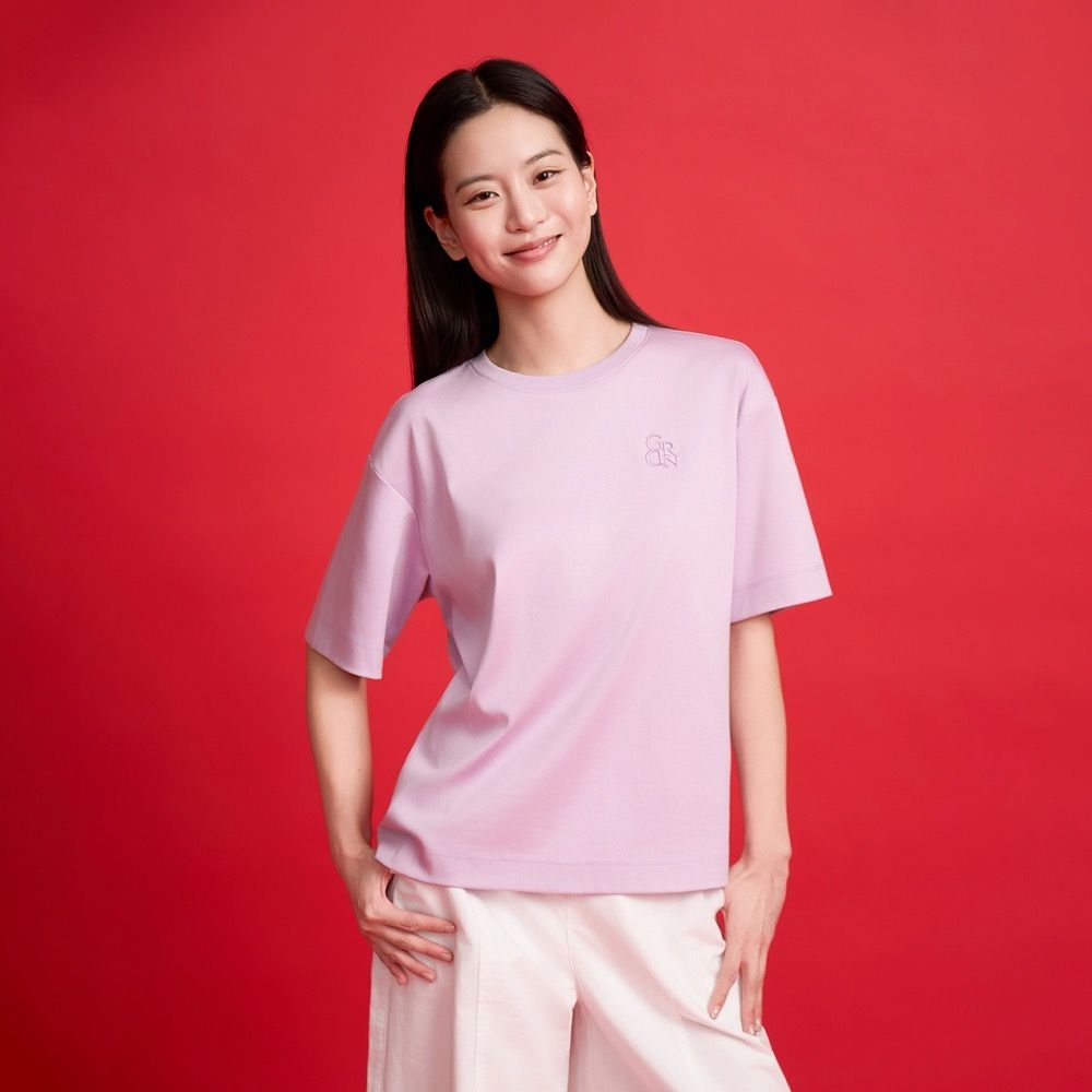 GIORDANO 女裝絲滑純棉短袖T恤 Liquid Touch系列【多色任選】 (34 青紫)