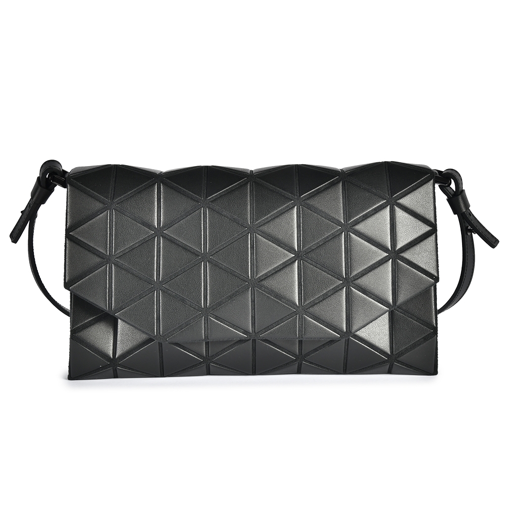 ISSEY MIYAKE 三宅一生BAOBAO TONNEAU MATTE 霧面幾何菱格翻蓋手拿/斜