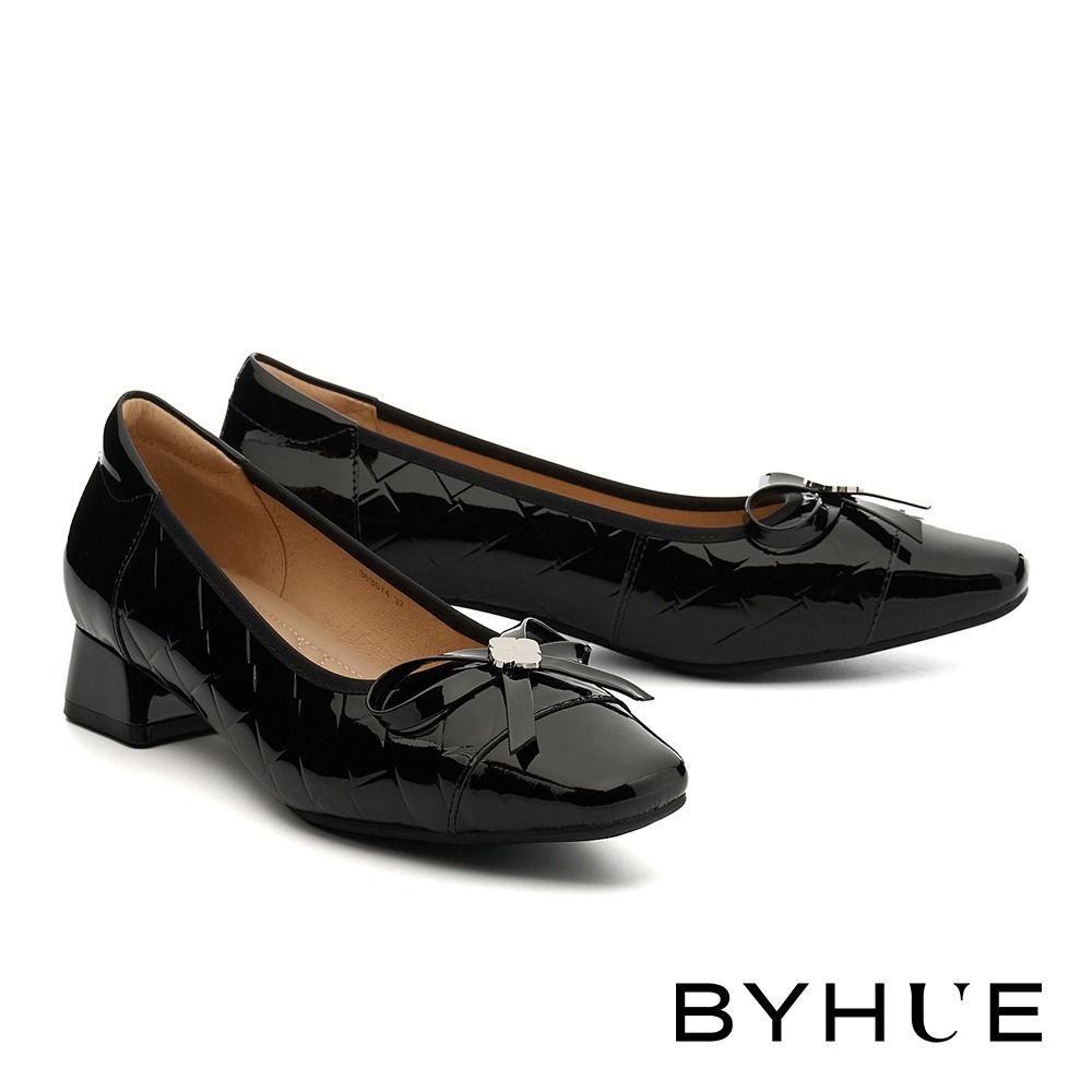 低跟鞋 BYHUE 甜美氣質BH花釦蝴蝶結軟牛漆皮軟芯方頭低跟鞋－黑