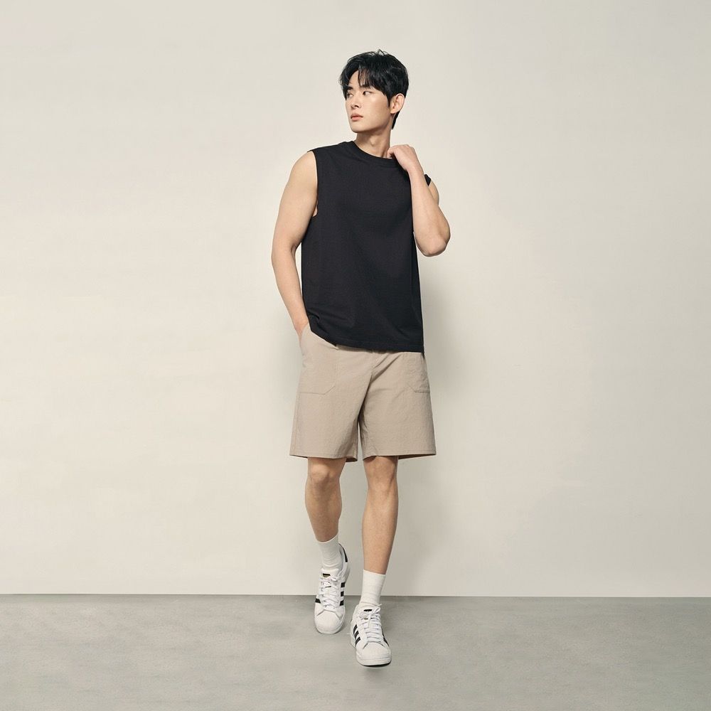 GIORDANO 韓國同款 男裝半鬆緊腰休閒短褲【雙色任選】 (07 陶器卡其)