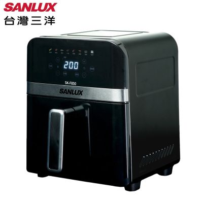 SANLUX 臺灣三洋 SK-F850 電熱水壺，容量達 2 公升以上，適閤家庭或辦公室使用。採用 110V / 60Hz 電壓，消耗功率 1000W 以上，快速沸騰不等待。尺寸為寬 271mm / 深 327mm / 高 350mm，重量僅 4.3kg，便於擺放。產地為其他國家，享有 1 年保固，並具 BSMI 許可字號 R63999，安全可靠的家電選擇。