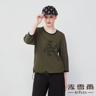 MYVEGA麥雪爾 太空棉撞色滾邊花朵刺繡抽繩七分袖上衣-綠
