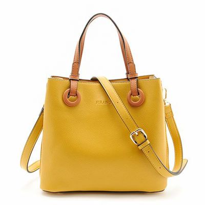 FIRANO-壓印LOGO皮革三層手提/斜背兩用包(芥末黃x褐提把)
