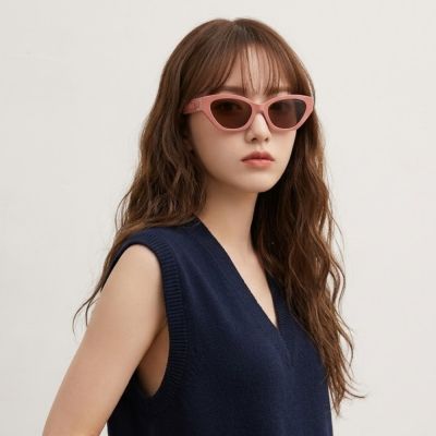 【COACH】貓眼膠框抗UV太陽眼鏡(HC8459U-595573)