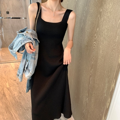 La Belleza方領坑條素色收腰波浪裙擺針織背心裙