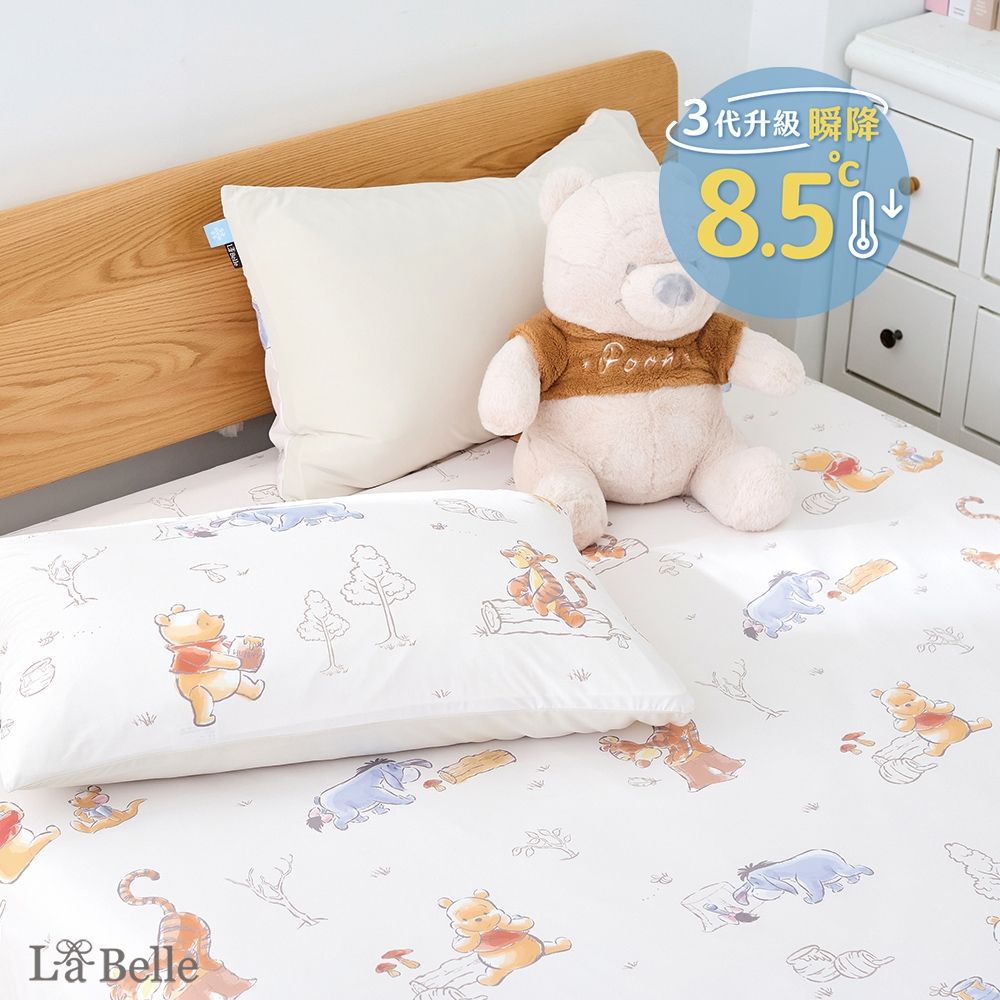 【Great Living格蕾寢飾】(超值組合)義大利La Belle Disney-維尼森林漫遊 ICECOOL眠綿冰加大涼感床包枕套組+舒柔水洗枕