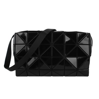 ISSEY MIYAKE  BAOBAO 幾何方格4x6搖滾斜背包/黑(亮面)