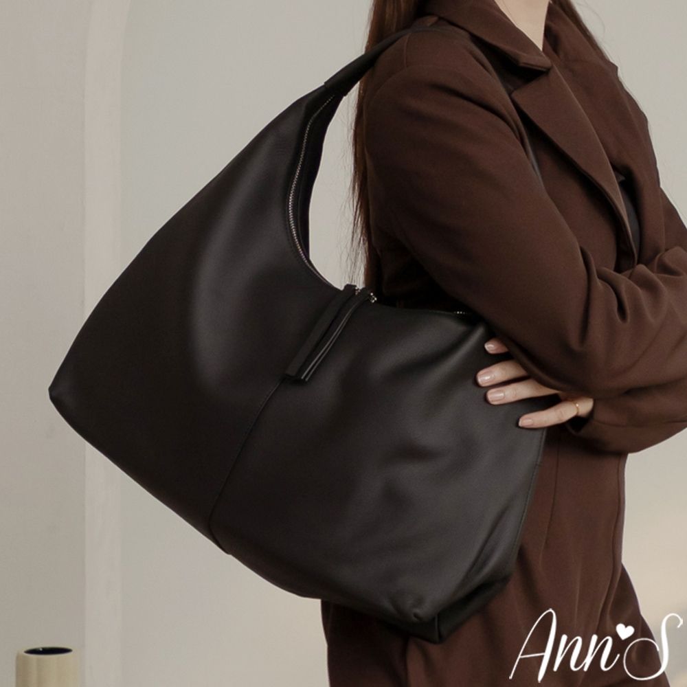 Ann’S頂級柔軟頭層牛皮｜極簡大容量HOBO肩背包-黑