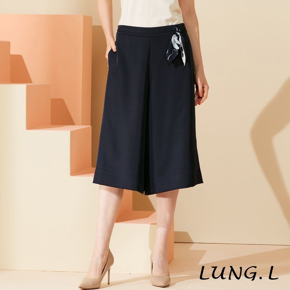 LUNG.L林佳樺 深藍絲巾綁結造型寬版七分褲 LU52E