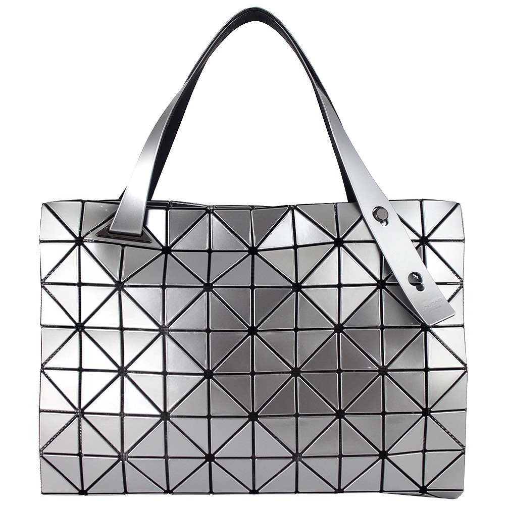 Baobao 三宅一生　ISSEY MIYAKE ISSEY MIYAKE 三宅一生BAOBAO 銀色亮面三角格8x10托特包| 購物包