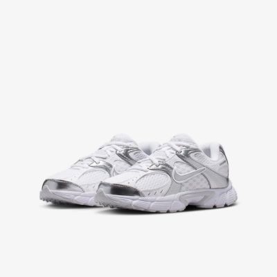 NIKE NIKE V5 RNR (GS) 中大童 休閒鞋 HQ6411103
