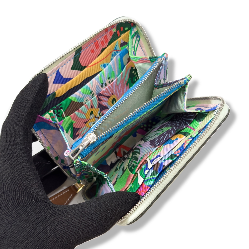 その他 HERMES HERMES 愛馬仕絲巾短夾( 淺綠Vert Fizz x 自由的狗兒En Liberte