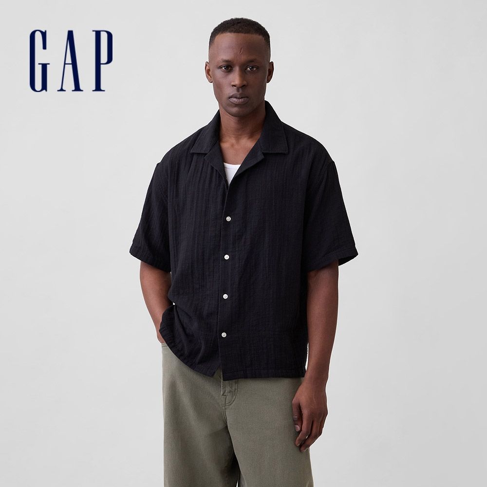 【GAP】寬鬆版型紗布度假襯衫-黑色/淺奶油白(894247) (黑色)