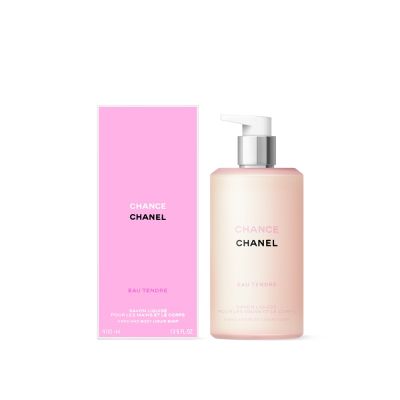 CHANEL香奈兒 CHANCE 粉紅甜蜜沐浴露，來自法國專櫃品牌，適合各種膚質使用，提供溫柔清潔與舒緩香氣，400ml容量，即期品效期一年以上，安心購入。