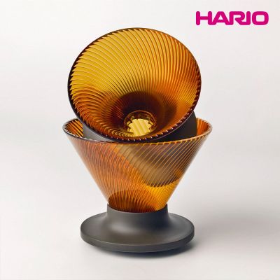 【HARIO】V60 NEO 樹脂濾杯02-琥珀色 /日式新色/Tritan材質/72肋條/矽膠底座可替換