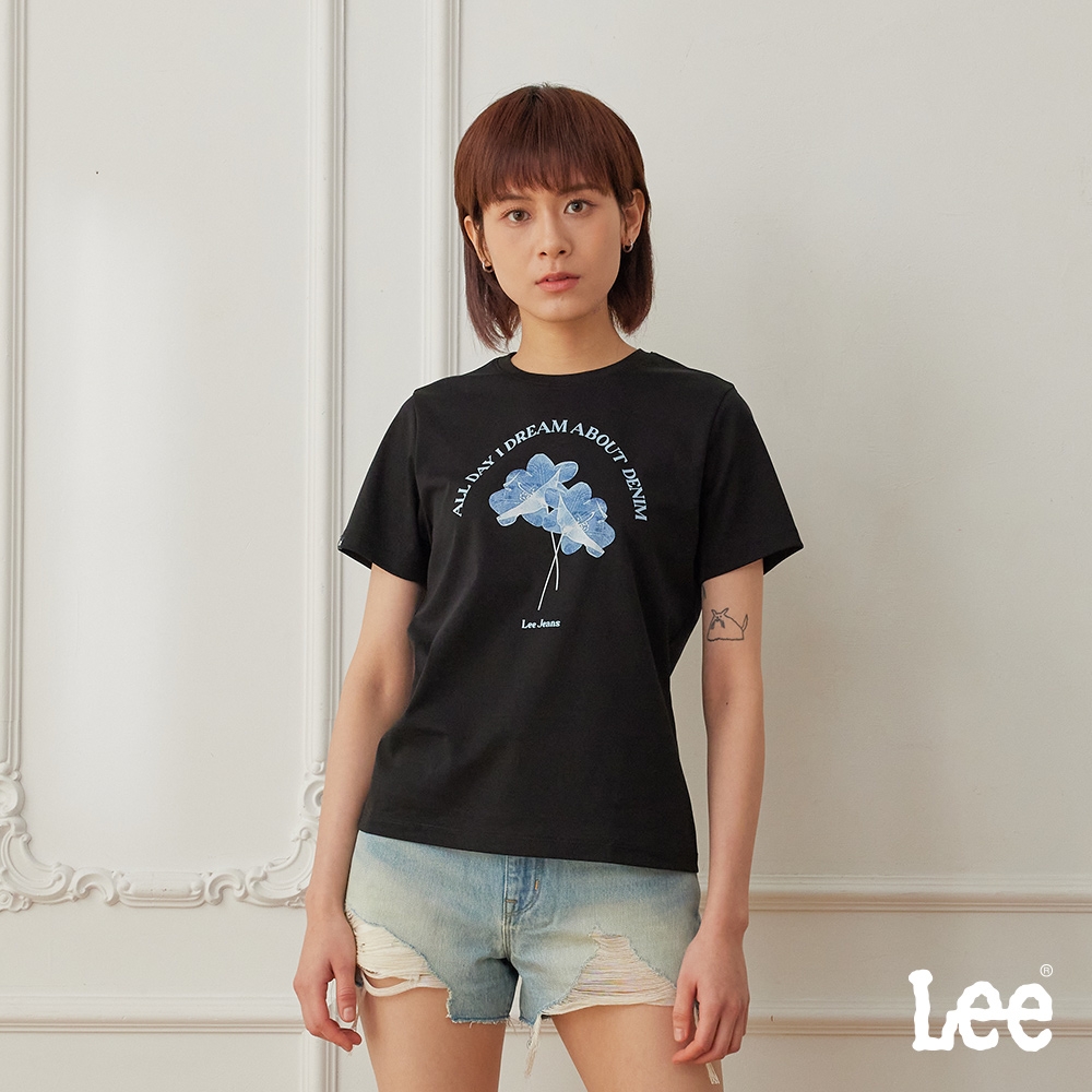 Lee 女款 標準版型 LEE JEANS花朵印花短袖圓領TEE 二色 (黑色)