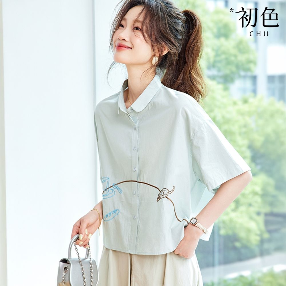 初色 棉麻風寬鬆修身刺繡翻領短袖襯衫上衣女上衣-淺藍-13832(M-2XL可選)