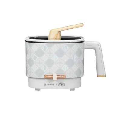 【AIRMATE 艾美特】1L 個人不沾多功能快煮美食鍋 I-KTF-6002，具備不沾塗層設計，一鍋多用，適合日常烹飪與快煮需求。內含蒸架、說明保證書、上蓋與主機，輕便易攜，適閤家庭與個人使用。符合 BSMI 認證，提供原廠一年保固。