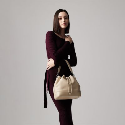 【BRAUN BUFFEL 德國小金牛】台灣總代理 蓋蓓 大水桶包-杏色/BF874-32-HM