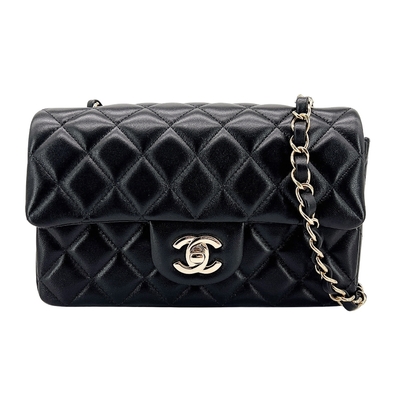 CHANEL香奈兒 Chanel Mini Flap 淡金雙C菱格小羊皮斜背鍊包-20cm(A69900-黑)