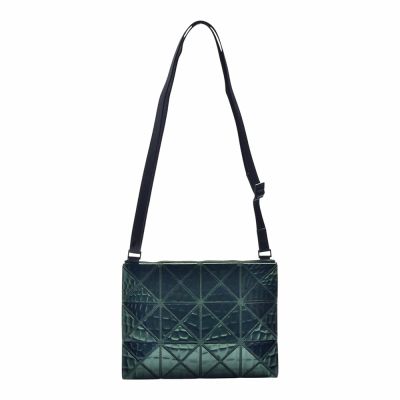 ISSEY MIYAKE 三宅一生 BAOBAO META KAIJU 系列 3X4立體壓紋拉鍊斜背包(深綠色)