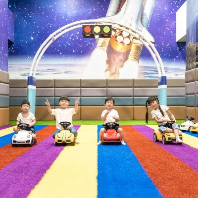 【台中鳳凰酒店】精緻雙人房★2大贈1小7歲以下含早午餐可加價升等房型（贈星際樂園門票2張）M0