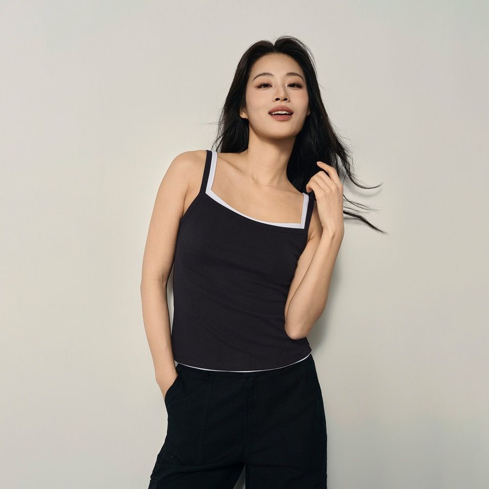 GIORDANO 韓國同款 女裝一字領修身彈力細肩帶背心【多色任選】 (09 標誌黑)