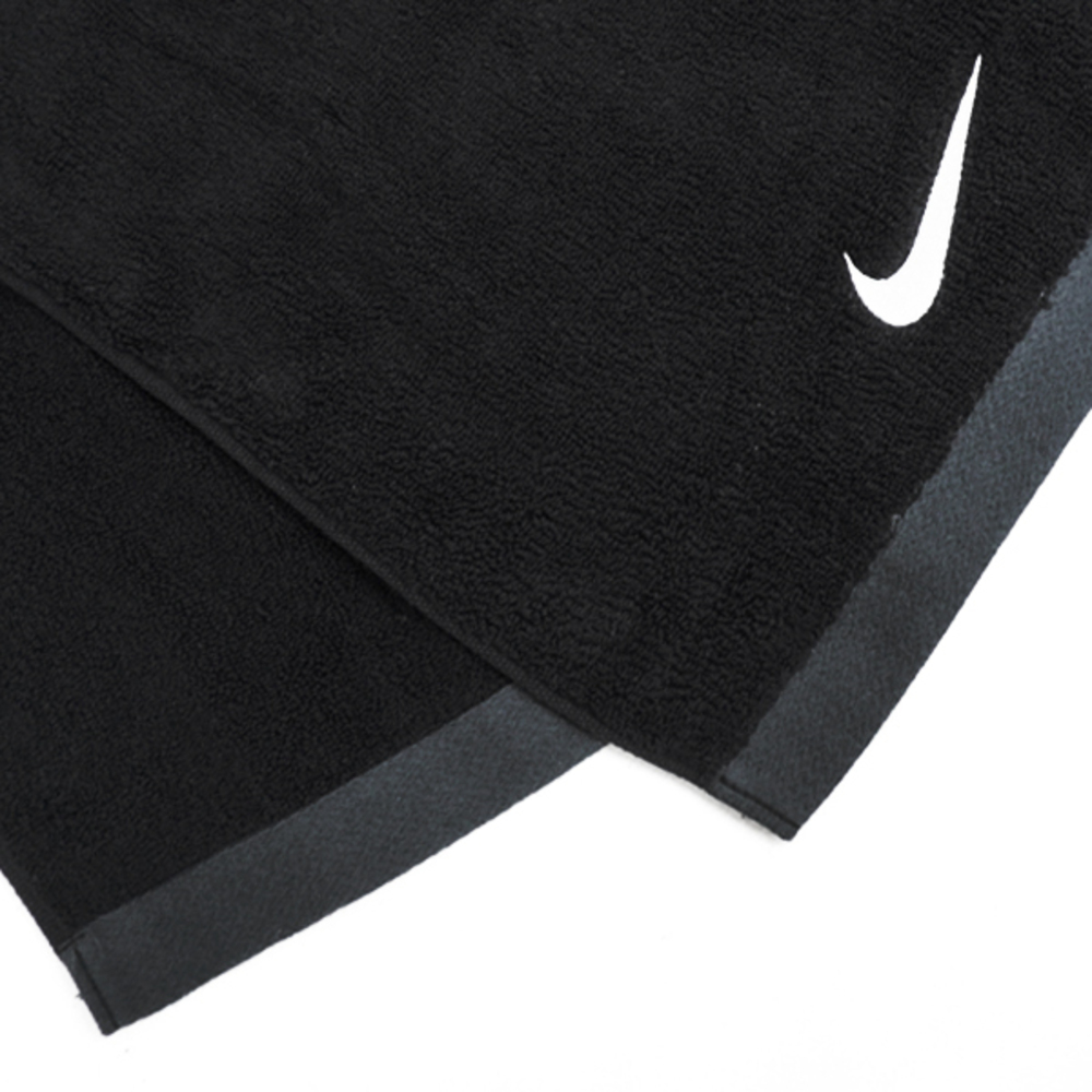 nike dri fit towel
