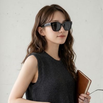 【COACH】方形膠框抗UV太陽眼鏡(HC8460U-500287)
